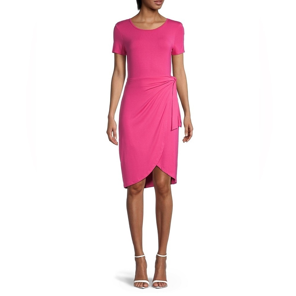 Calvin Klein
Sarong Wrap Dress
